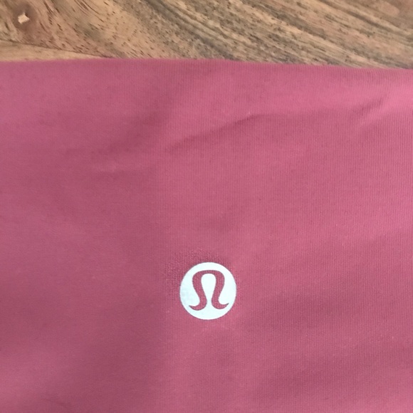 Lululemon Wunder Under 25” Size 2 - Picture 2 of 3